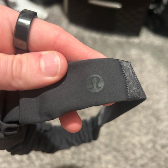 Lululemon Nulux Gathered Headband - Picture 3 of 3